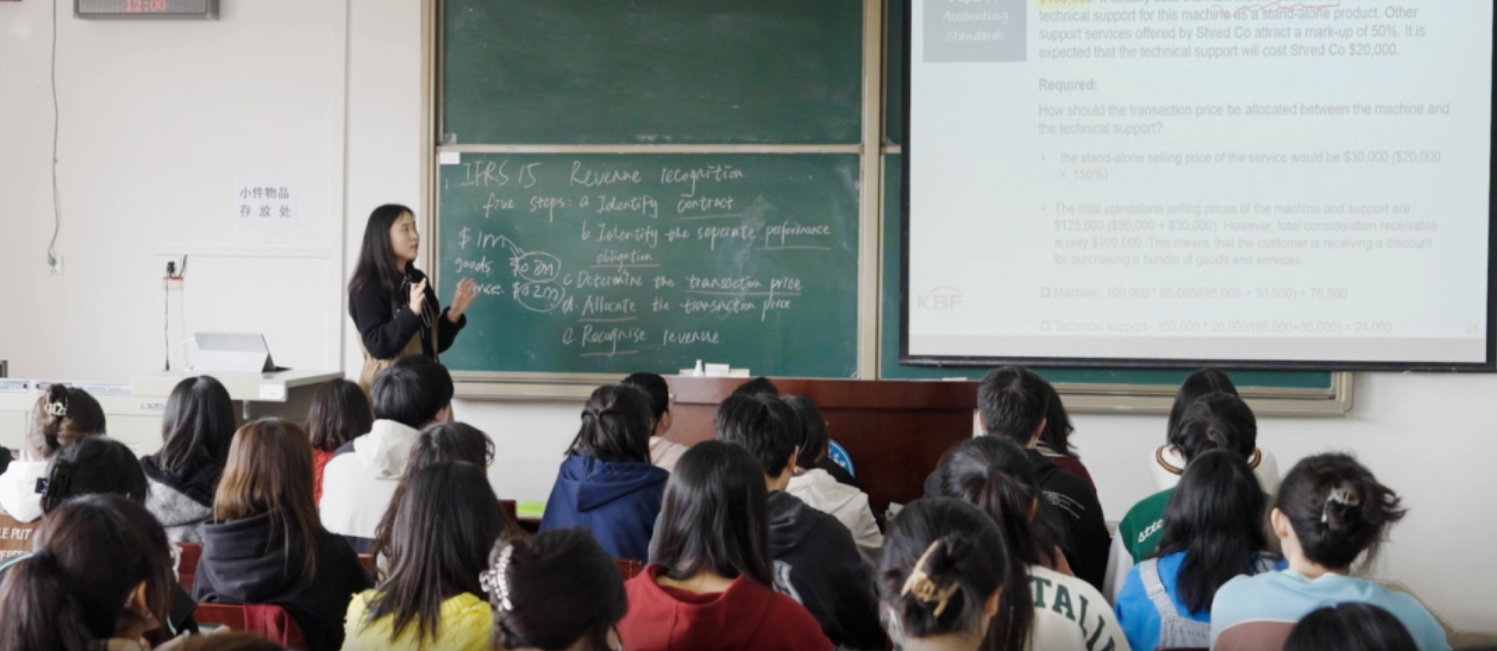 携手前汇丰投行团队,打造康德国际金融课程研究中心 携手前汇丰投行团队,打造康德国际金融课程研究中心